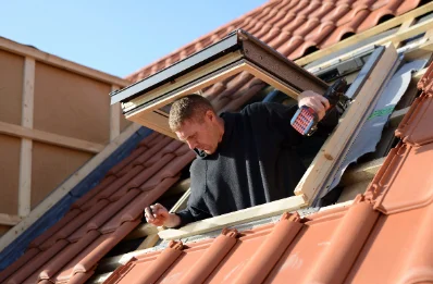 Pose de fenêtres de toit Velux à Velleclaire